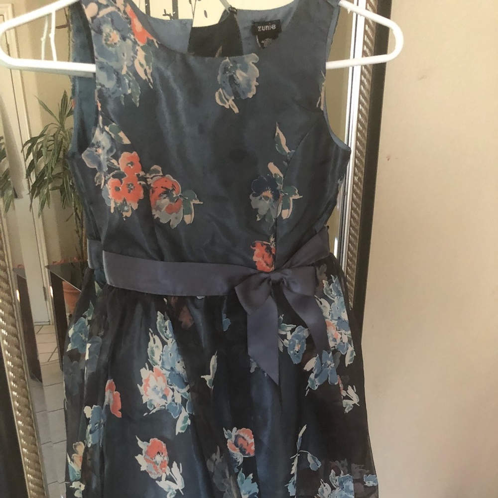 Girls drees - Picture 2 of 3